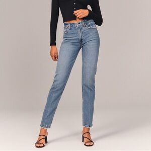 Abercrombie & Fitch The Mom High Rise Jeans